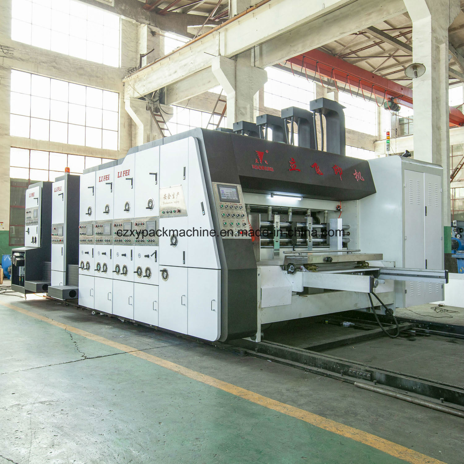Corrugated Flexo Cardboard Printer Slotter Diecutter Packaging Machine