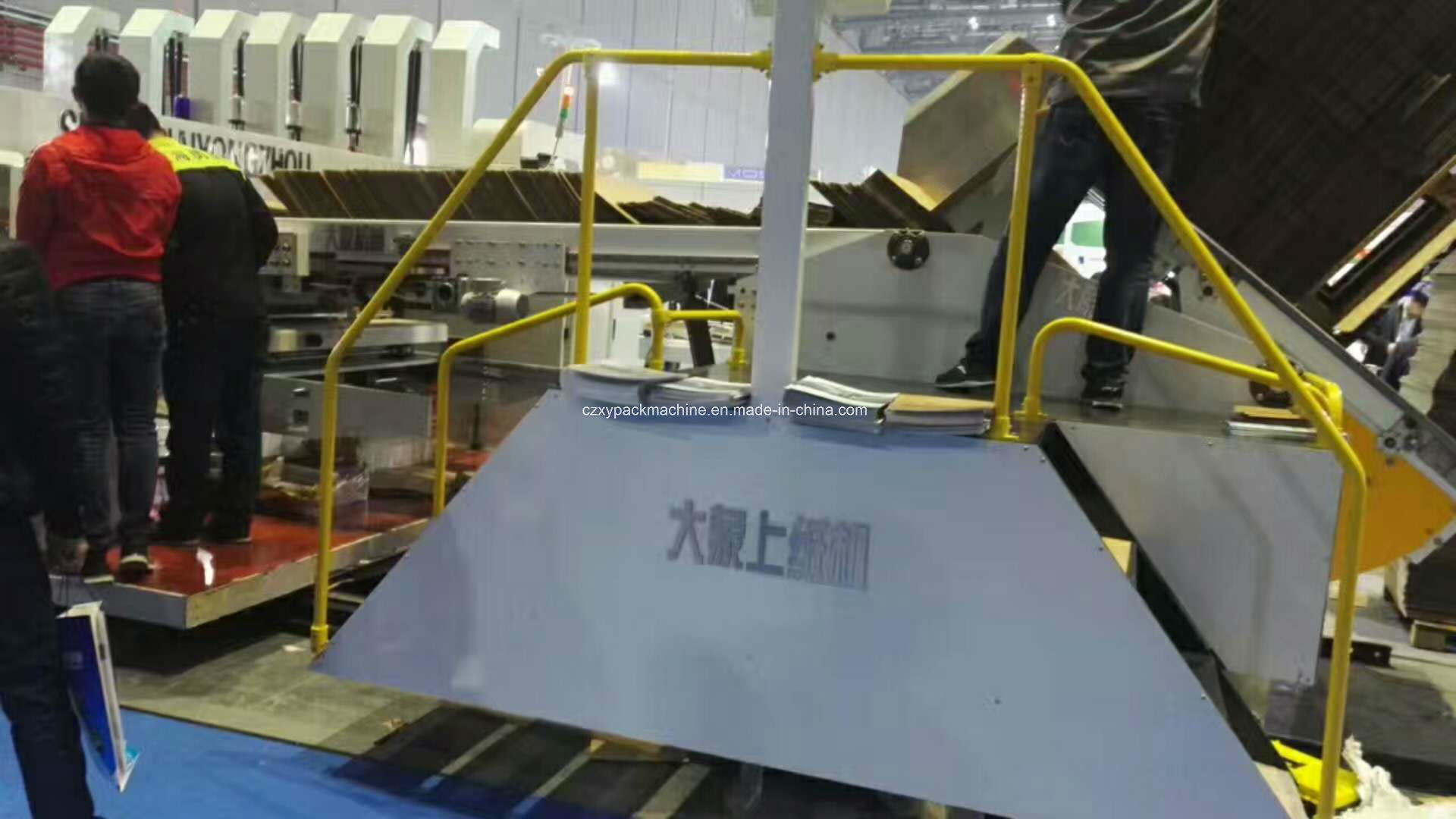 Semi Automatic Pre-Feeding Cardboard Machine
