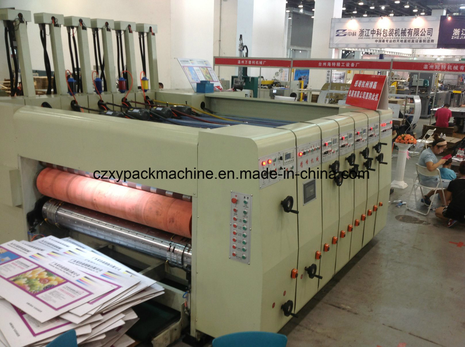 Corrugated cardboard 4colors printer slotter die cutter stacker machine
