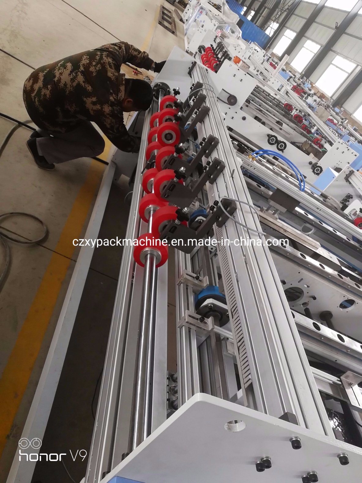 Double Head Corrugated Box Hot Melt Folding Gluing Machine
