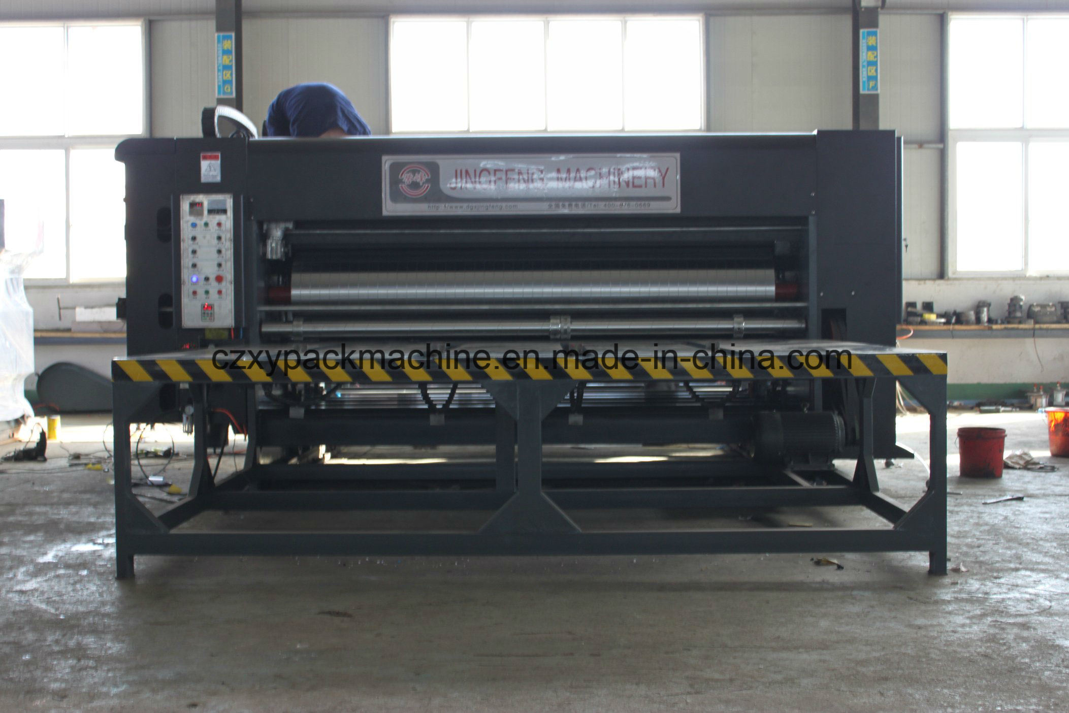 Semi-Automatic Chain Feeding Printing machine /Water Ink Flexo Printer Slotter and Die Cutter Machine