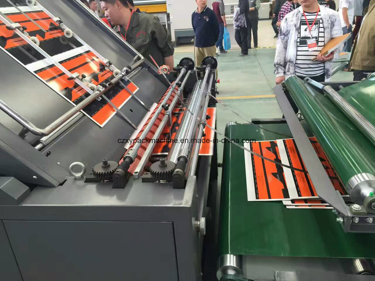 Corrugated Board Sheet Pasting Machine / Flute Laminator / Carton Box Making Machine