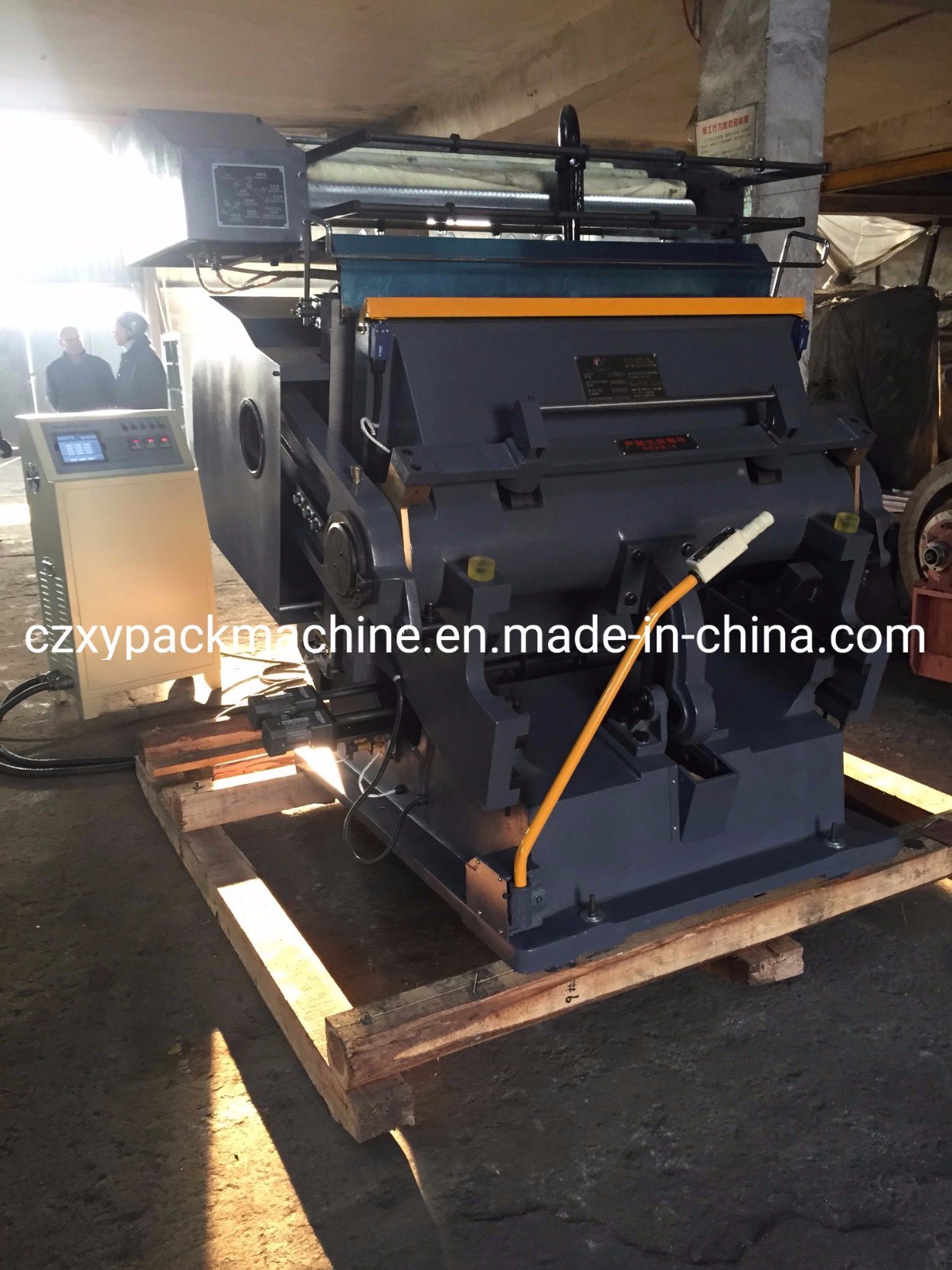 Ml930 Hot Stamping Hot Foiling Die Cutting Creasing Machine
