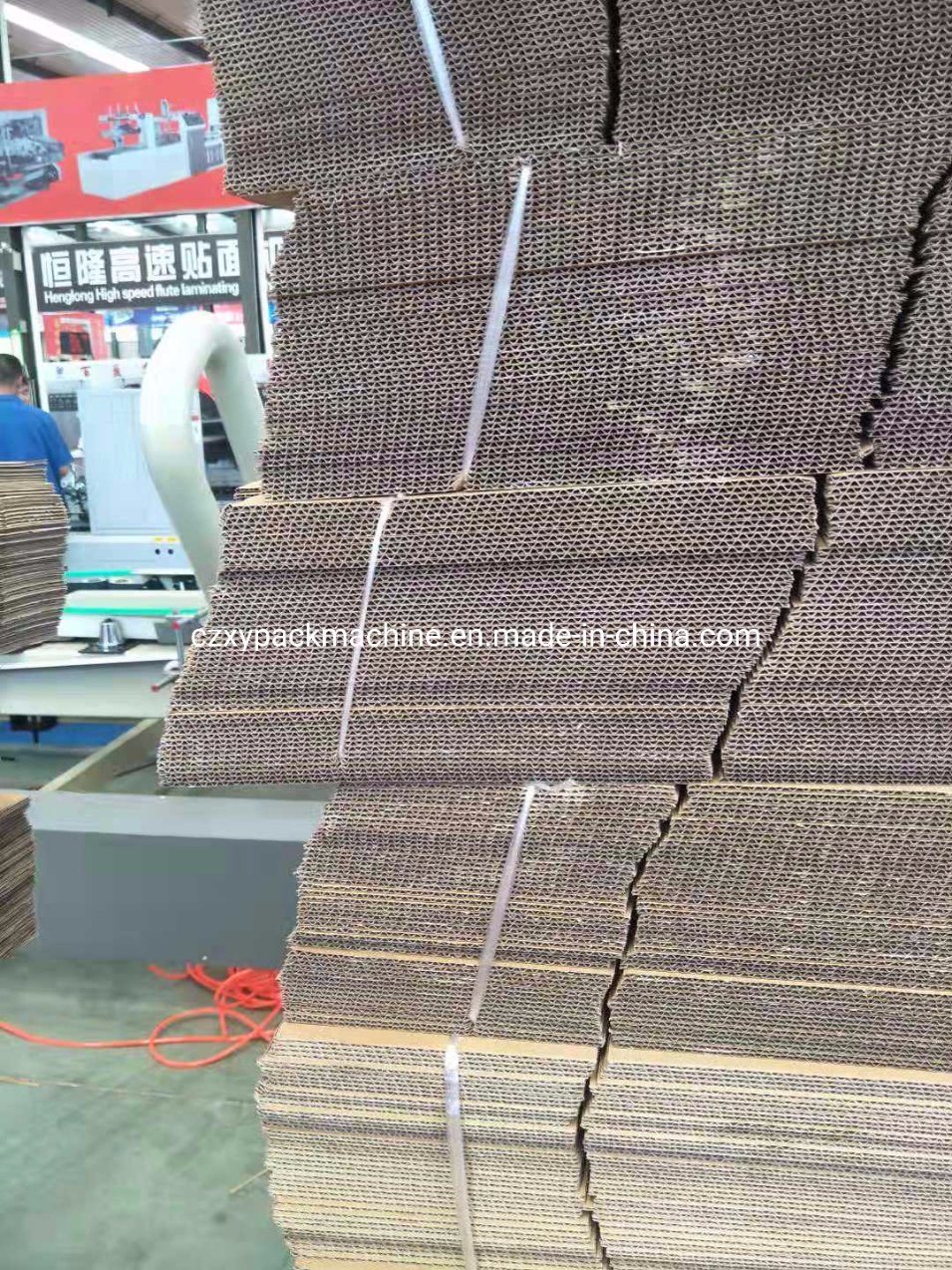 3ply Box Automatic Folding Gluing and Automatic Strapping Line