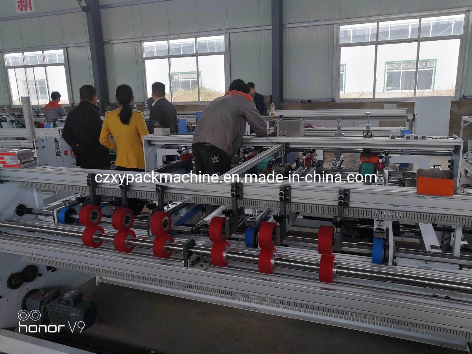 Hot Sale Double Pieces Folding Gluing Machine /Corrugated Carton Equipment